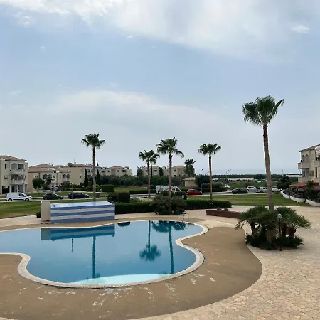 Mandria With Pool Apartament