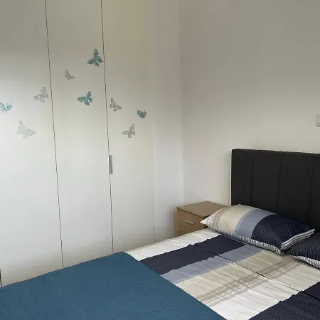 Mandria With Pool Apartament